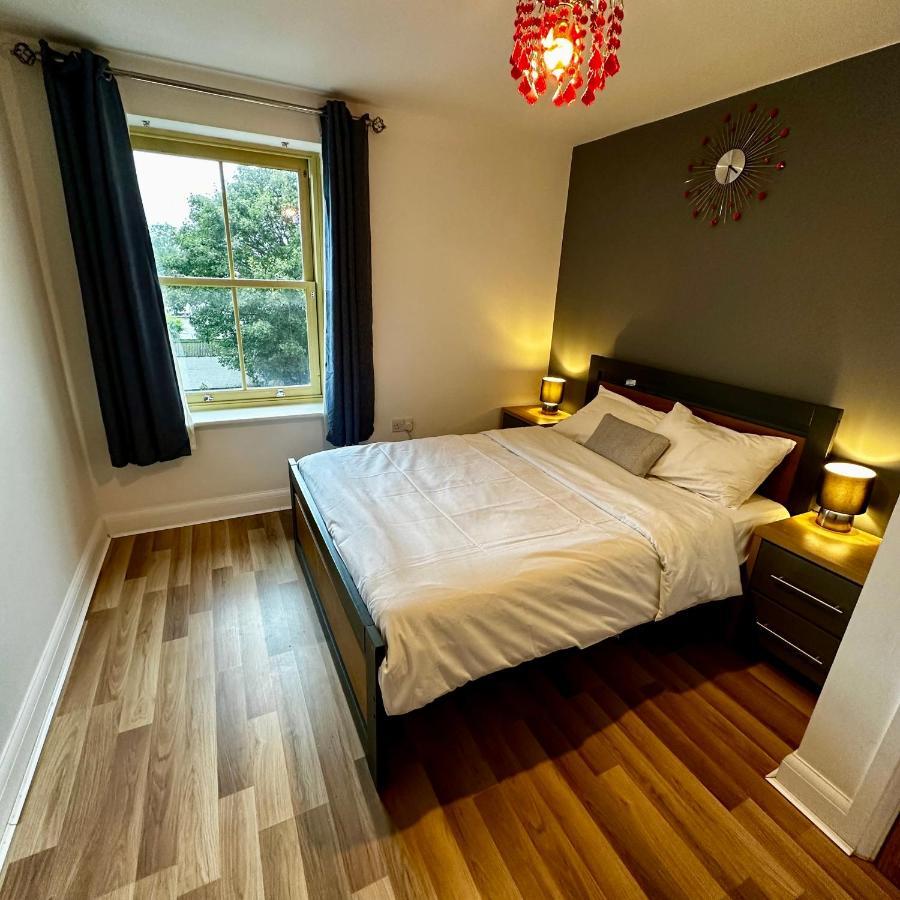 Two Bedroom Flat Town Centre Κόλτσεστερ Εξωτερικό φωτογραφία