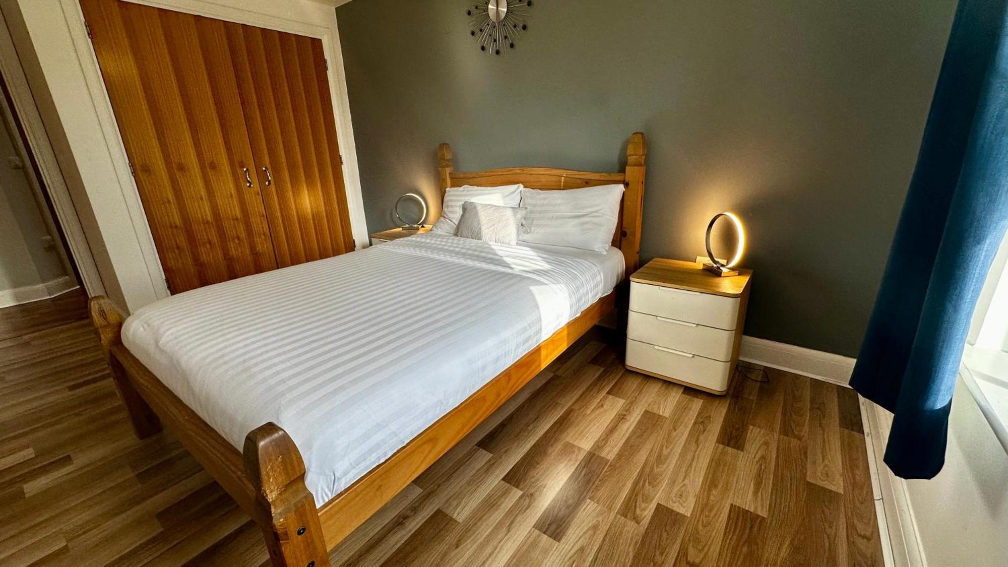 Two Bedroom Flat Town Centre Κόλτσεστερ Εξωτερικό φωτογραφία